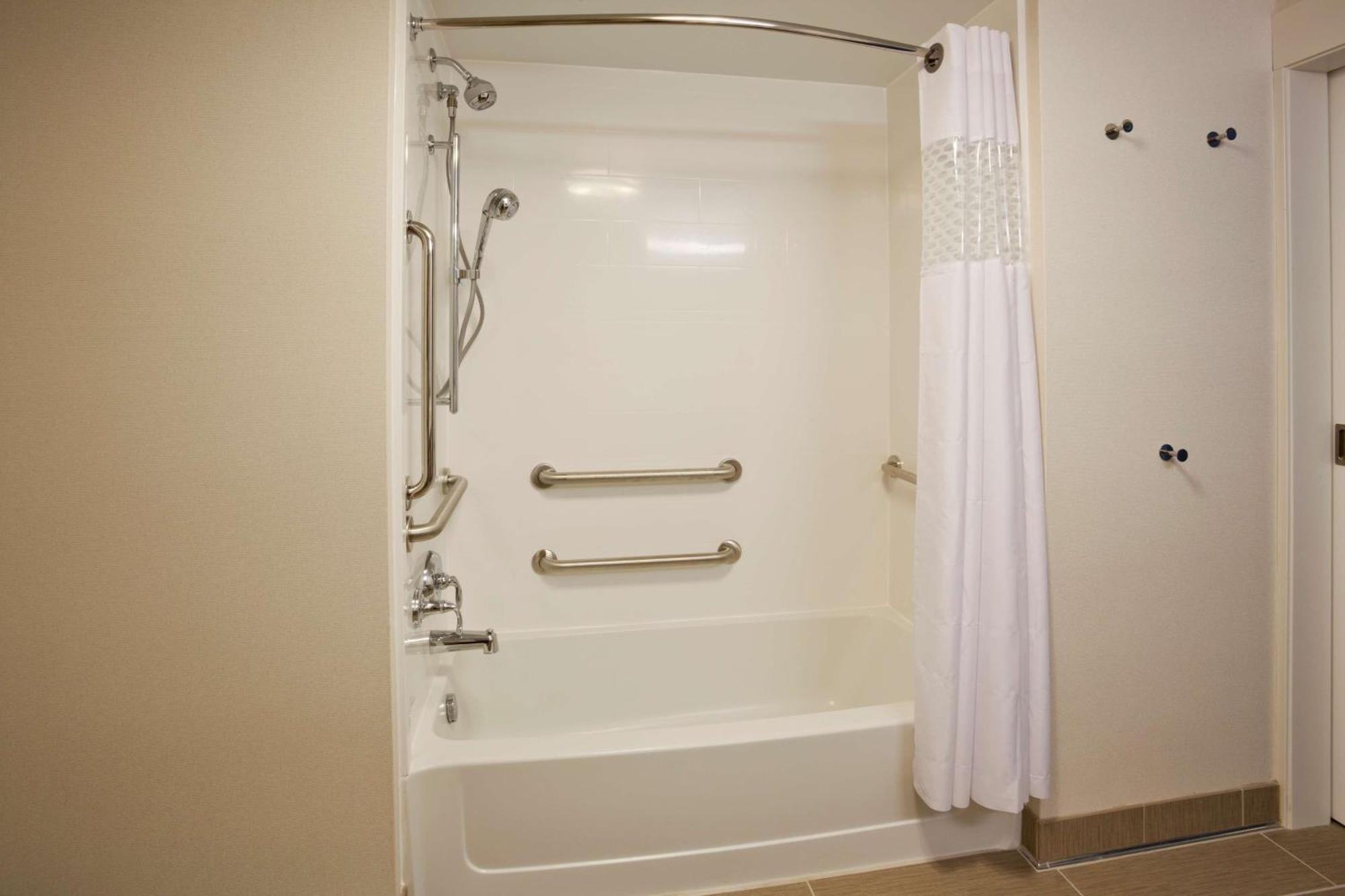 Hampton Green Lake, Mn 3* Spicer